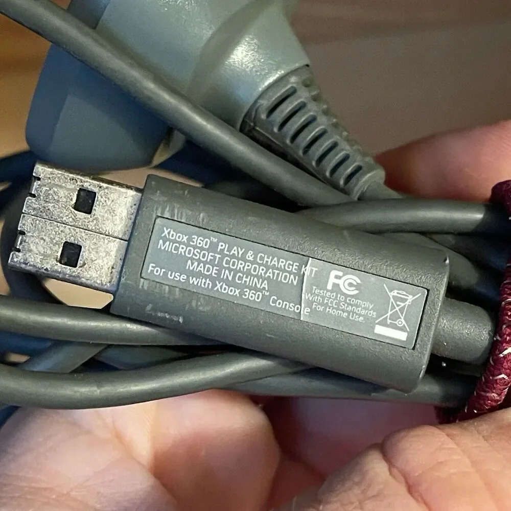 Genuine Microsoft Xbox 360 Play and Charge Kit Cable OEM Official Original